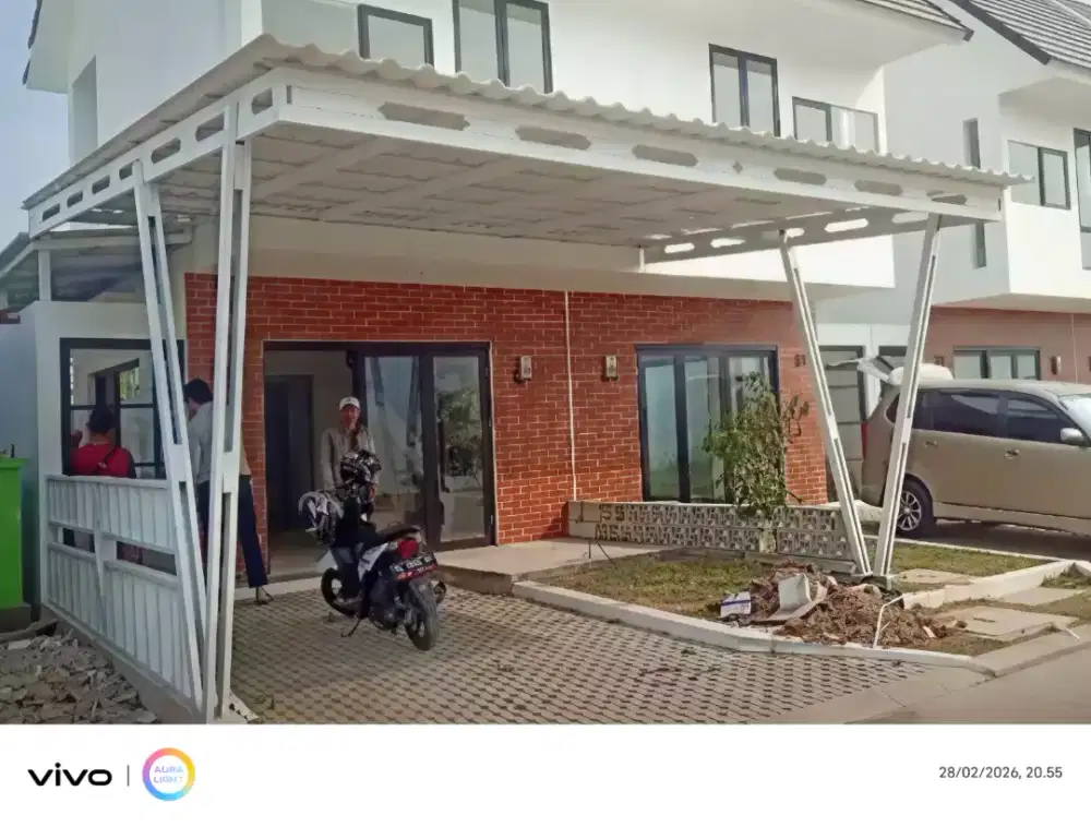 Pasang kanopi baja ringan