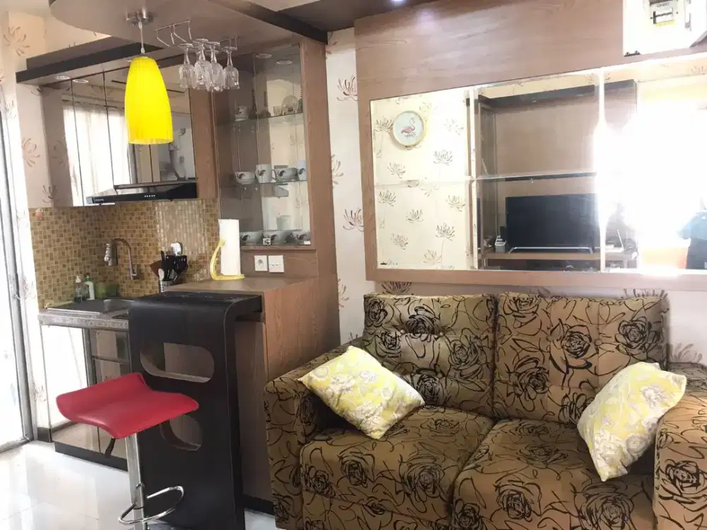SEWA APARTEMEN BASSURA TIPE 2BR FURNISH DIATAS MALL