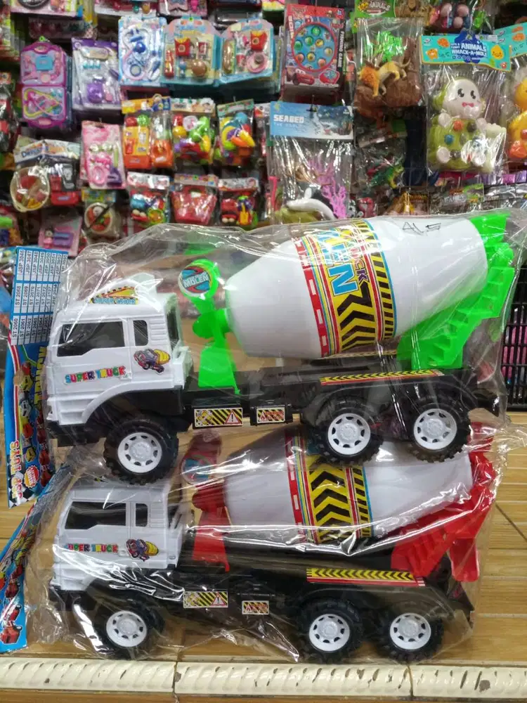 mainan anak truk molen sedangg