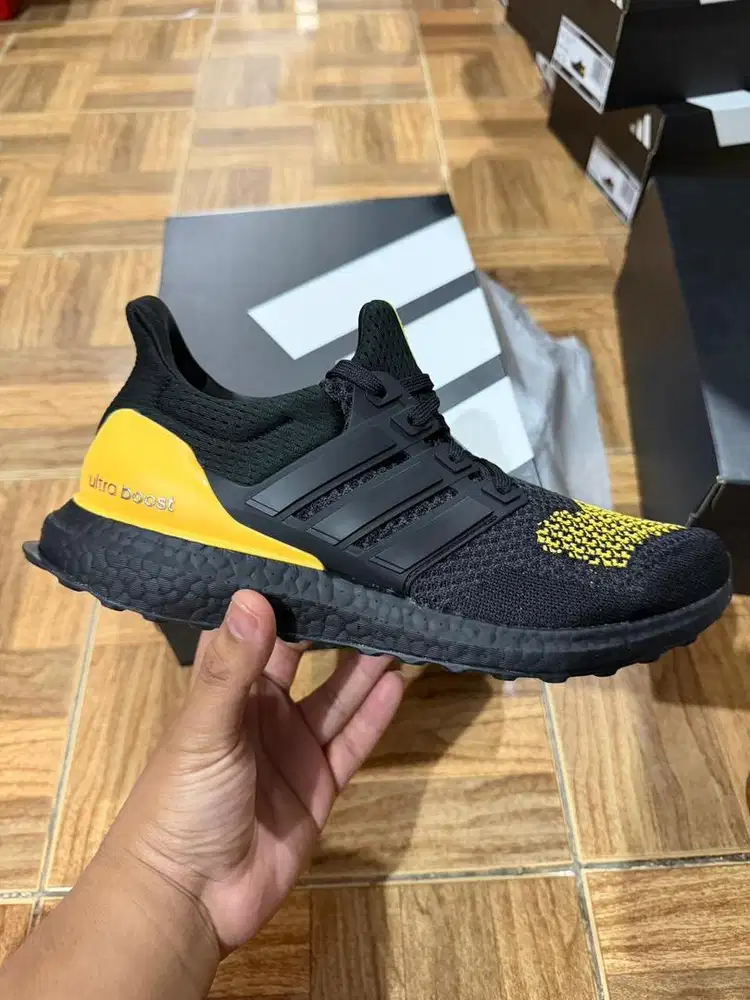 ADIDAS ULTRA BOOST 1.0 BLACK YELLOW (BNIB)15