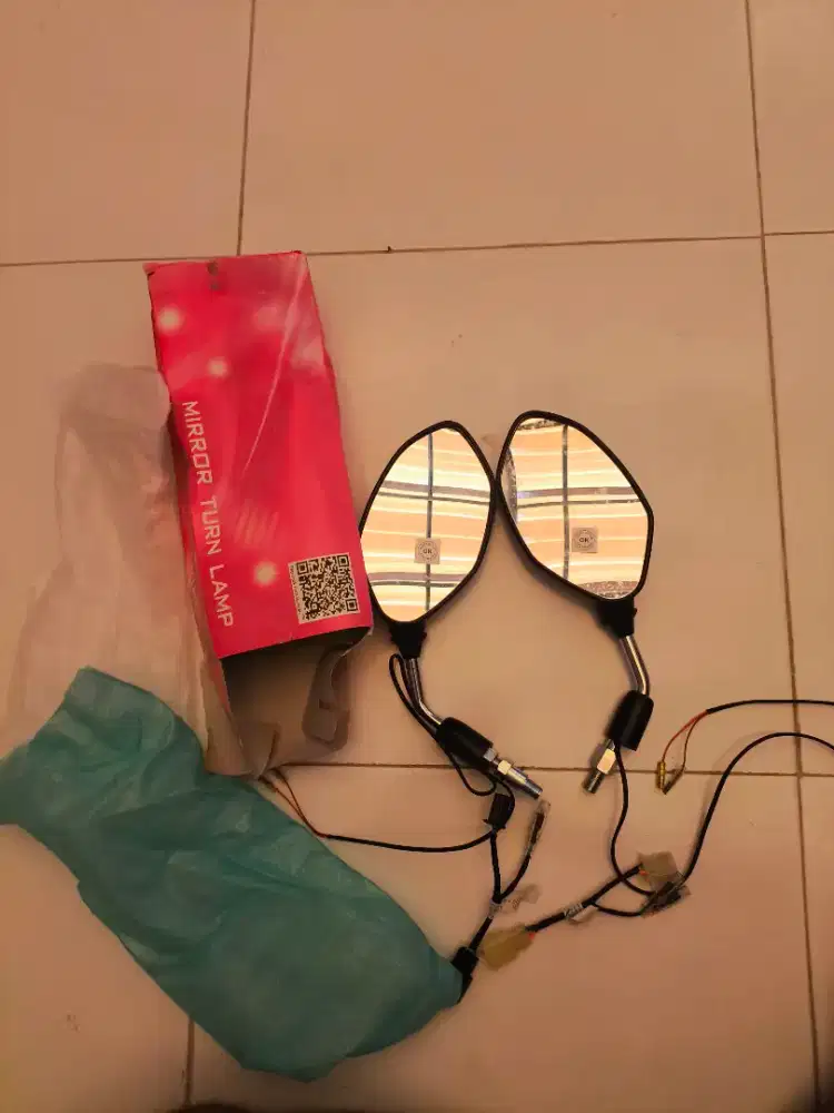 Mirror turn lamp beat spion dengan lampu beat