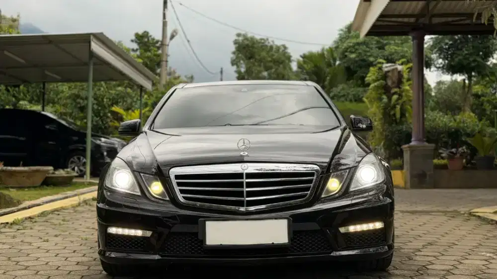 Mercy Mercedes Benz E63 AMG 2012
