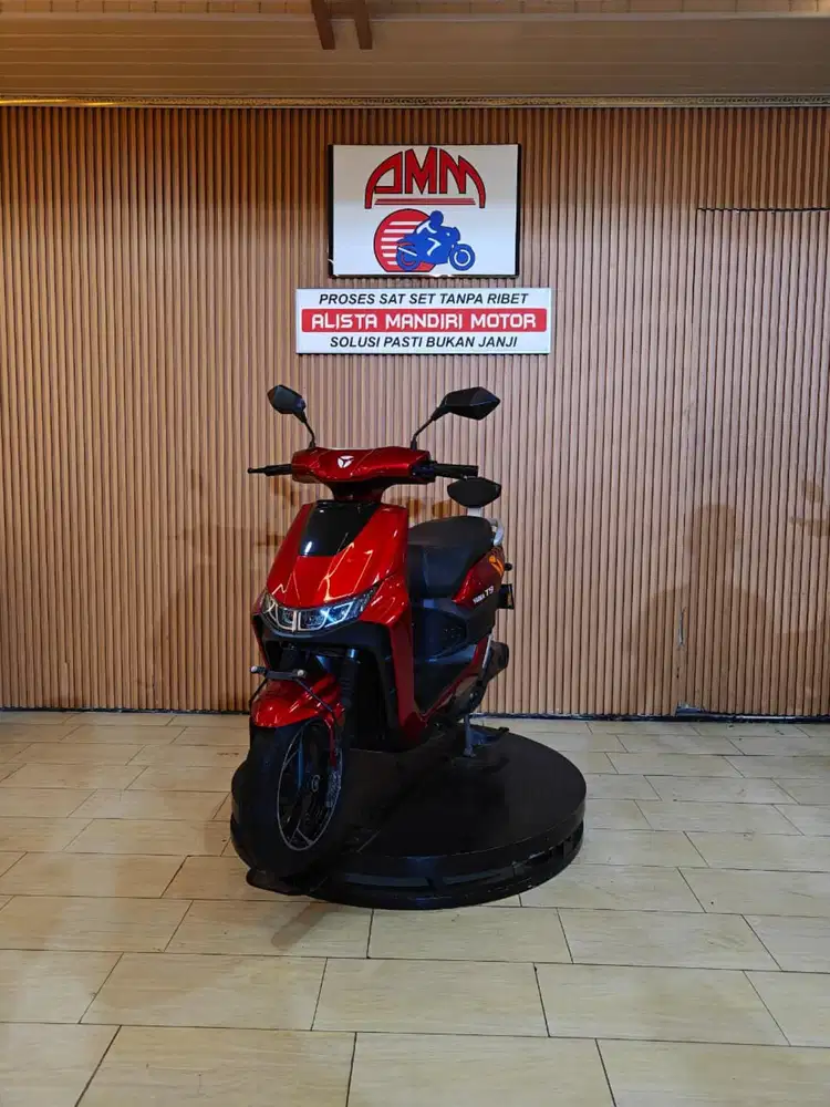 MOLIS YADEA 2023 KM LOW CASH ONLY ALISTA