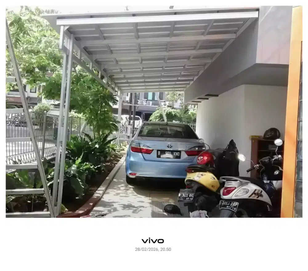 Pasang kanopi baja ringan