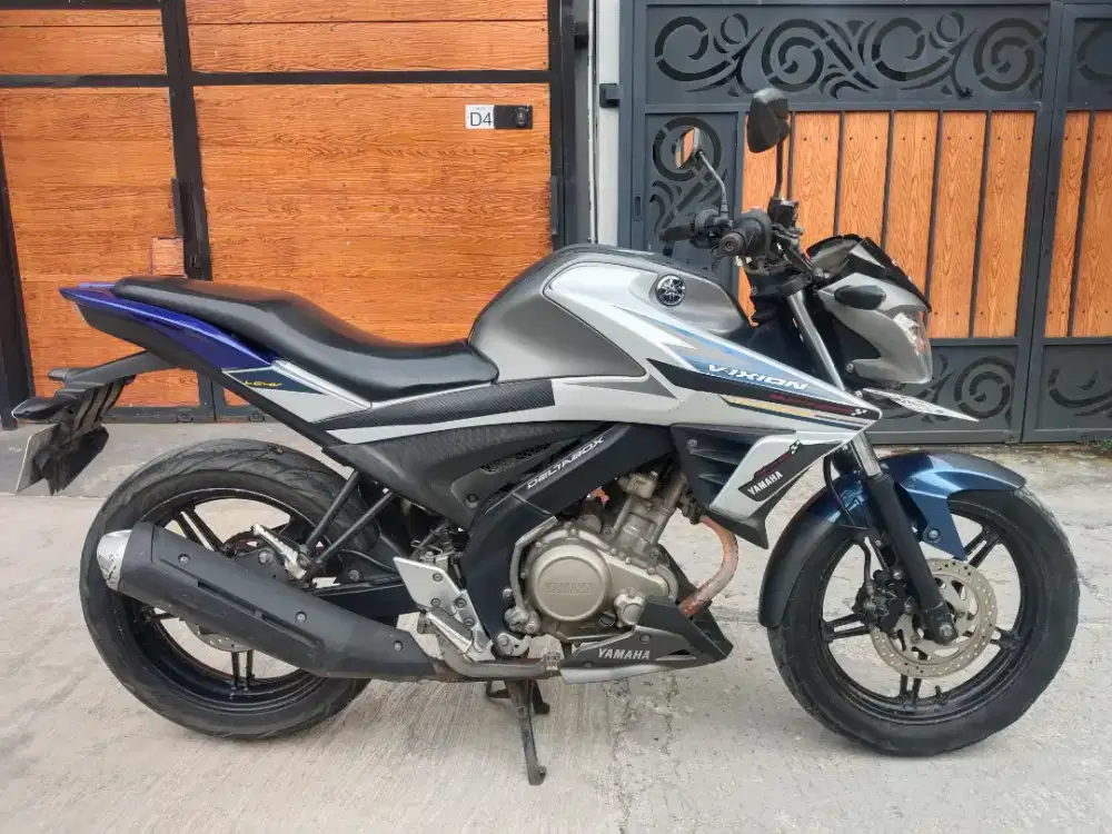 Yamaha Vixion R150cc tahun 2018 mesin halus di Tangerang siap pakai