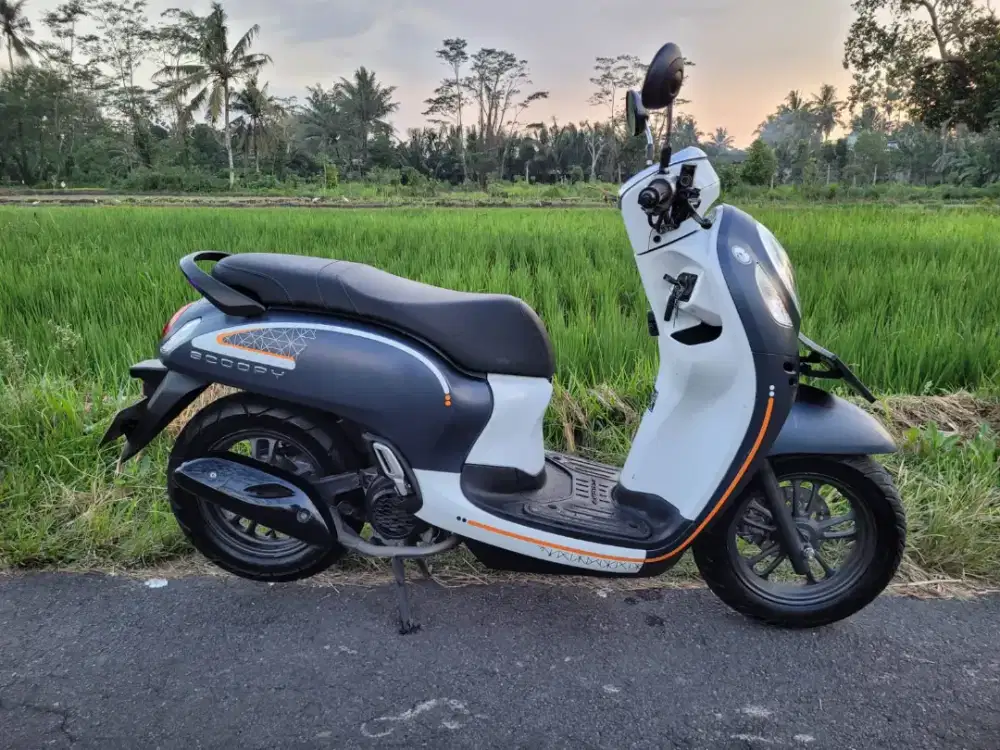 SCOOPY FASHION BLUE ISS 2023