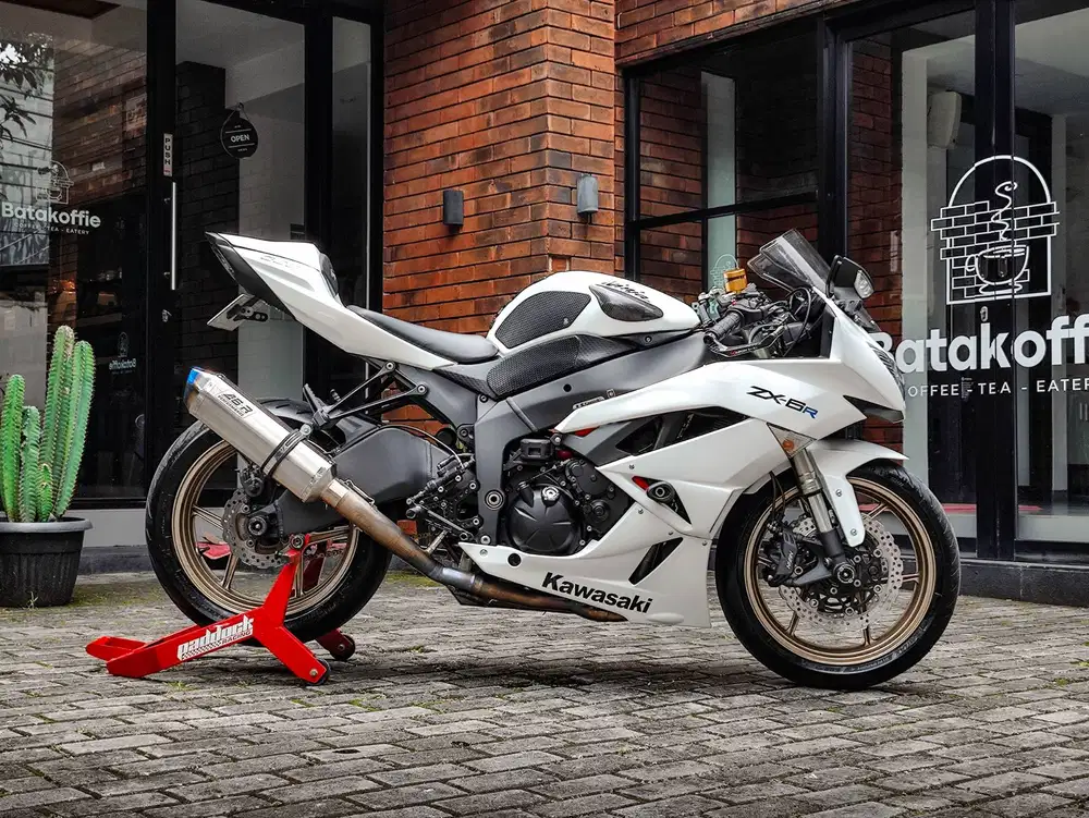 Kawasaki ZX6R 2011 Putih Langka FP Istimewa TT FULL MODIF ZX6 ZX