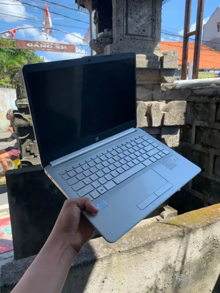 Jual laptop hp silver
