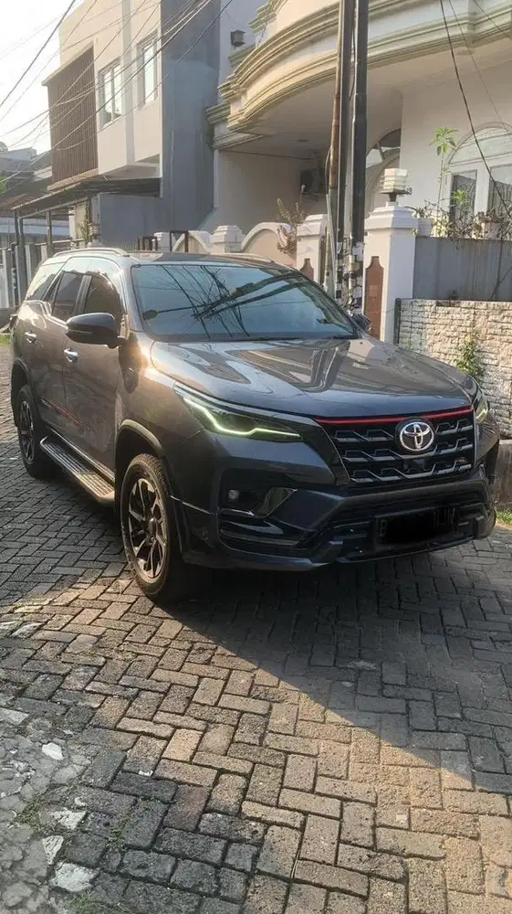 Fortuner solar TRD 2.4 AT 2021