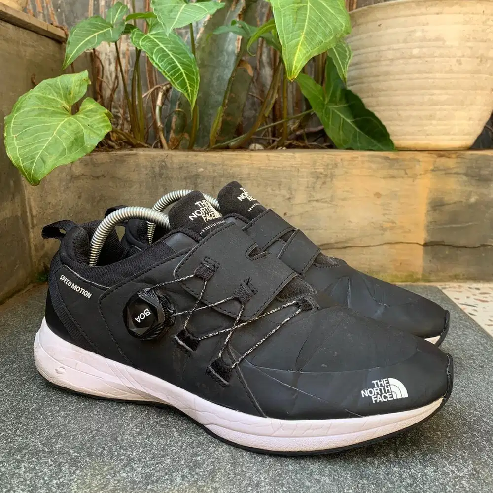 Sepatu The Nort Face TNF Boa sistem size 41-42
