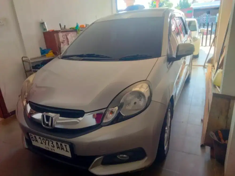 Dijual Honda Mobilio Tahun 2014 Istimewa