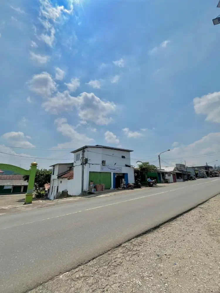 DIJUAL  RUMAH 2 LANTAI + USAHA GROSIR JALAN (FULL ISI + PEGAWAI)