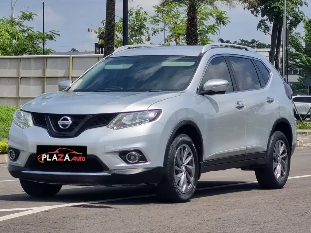 Nissan X-Trail 2017
2.5 Automatic Ready 2 Unit Silver dan Grey