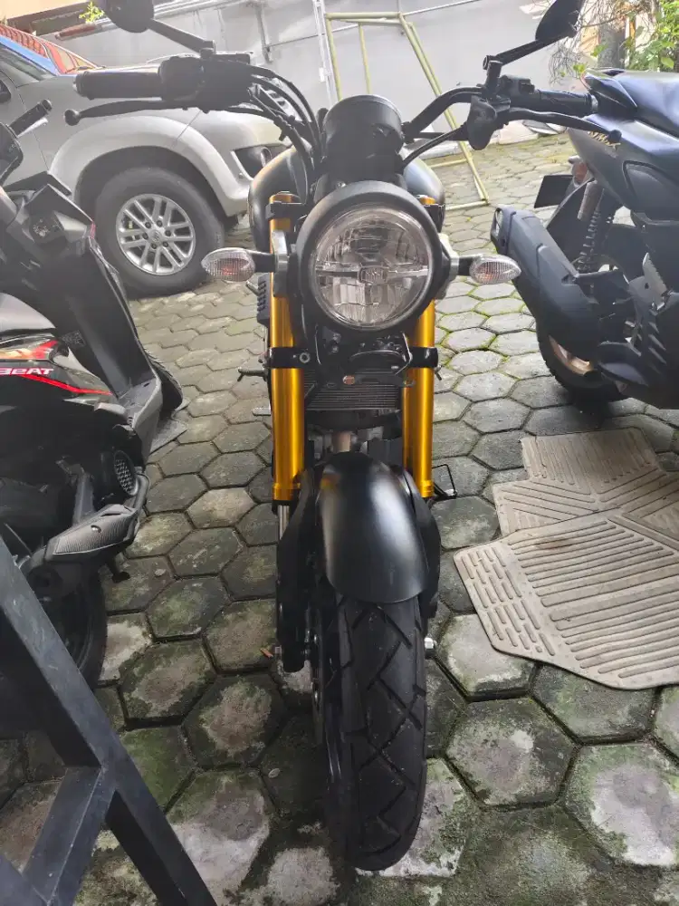 DIJUAL Yamaha XSR