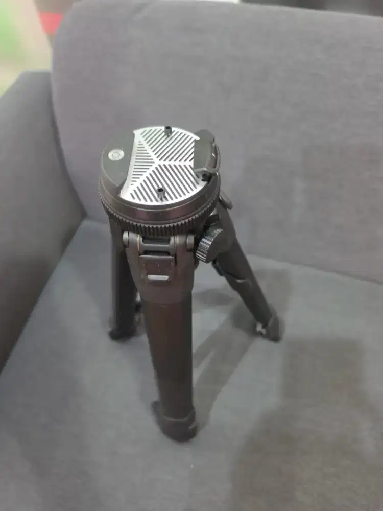 Peak design tripod aluminium kondisi like new