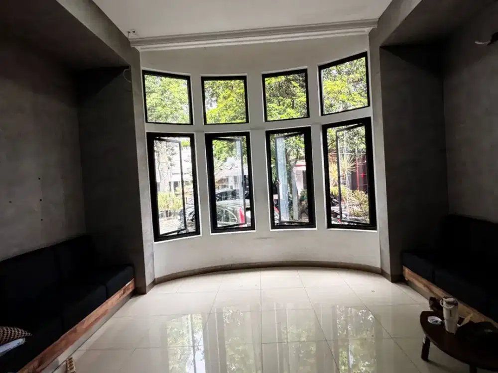 Disewakan rumah untuk kantor , bimbel, cafe lokasi pusat kota bandung strategis malabar sayap peta pelajar pejuang