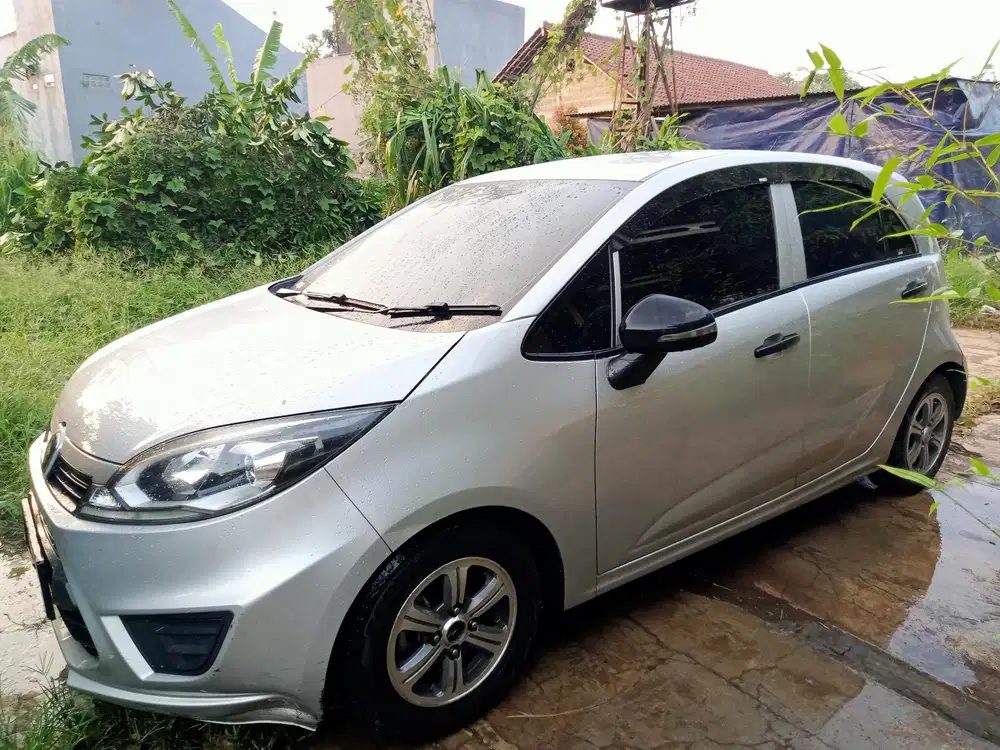 Proton Iriz 2017 Bensin