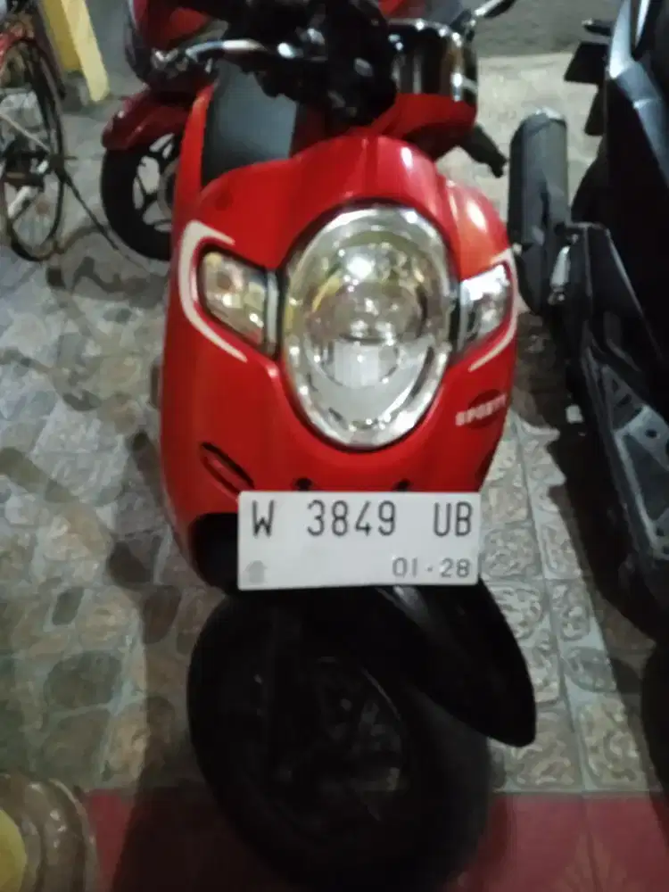 Jual. Motor scoopy tahun 2018