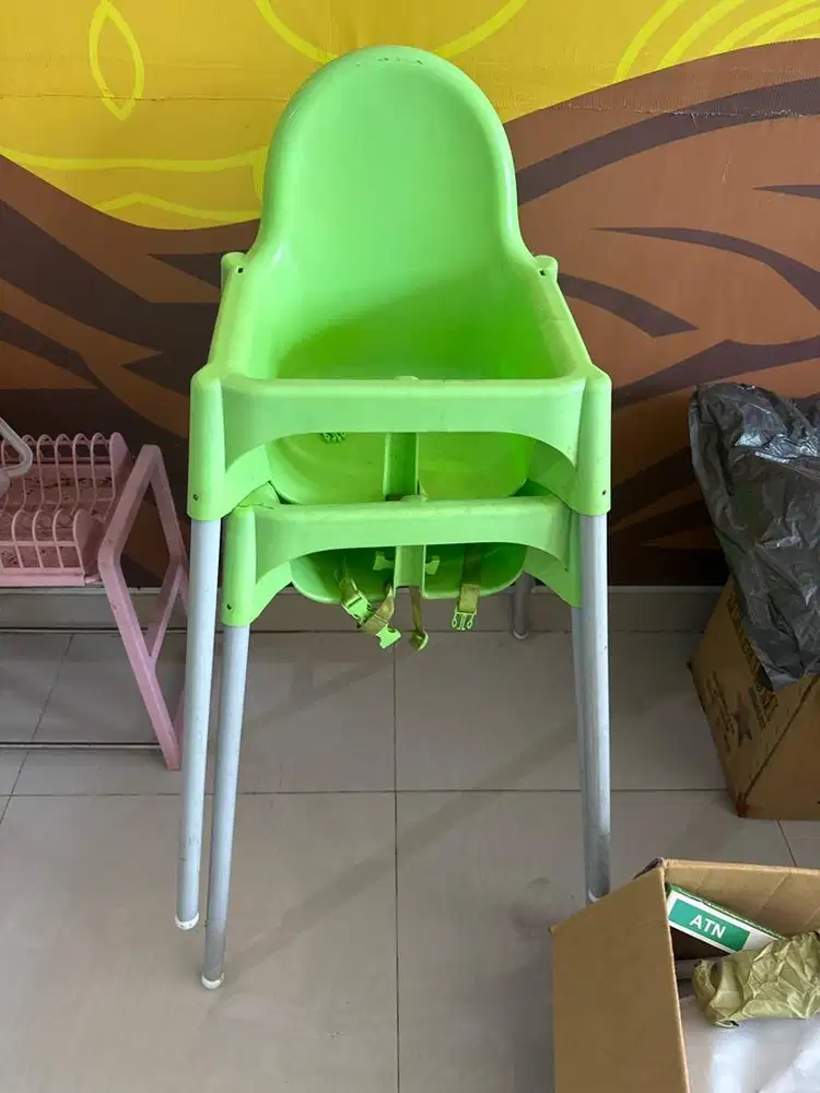 Jual murah 2 baby chair bekas resto