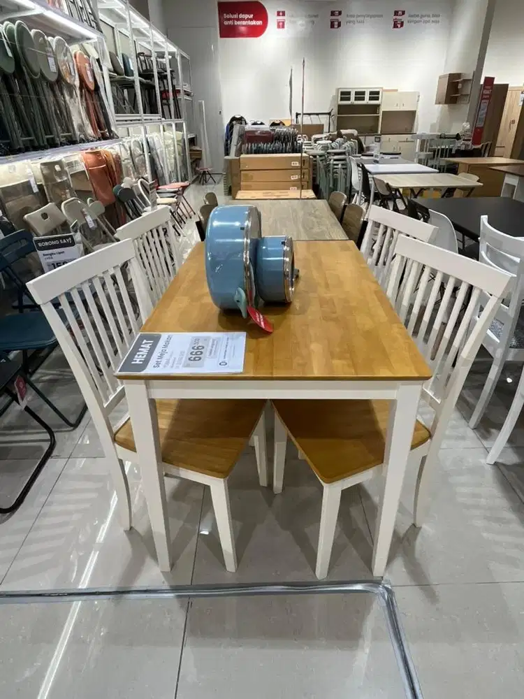 YUMA MEJA MAKAN SET SELMA