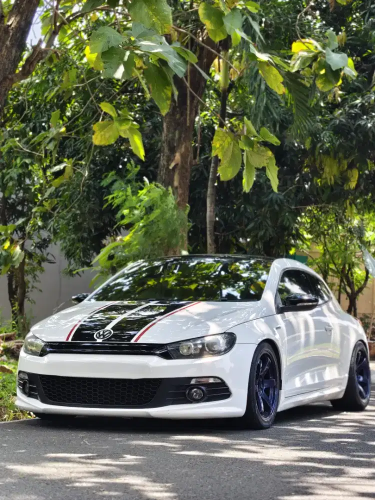 SCIROCCO GTS PUTIH 2014