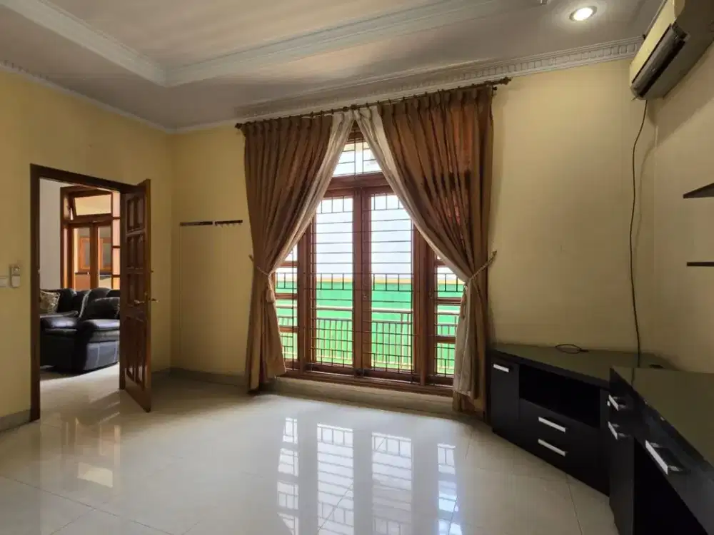 Rumah 2 lt siap huni, full furnished di batununggal indah Bandung