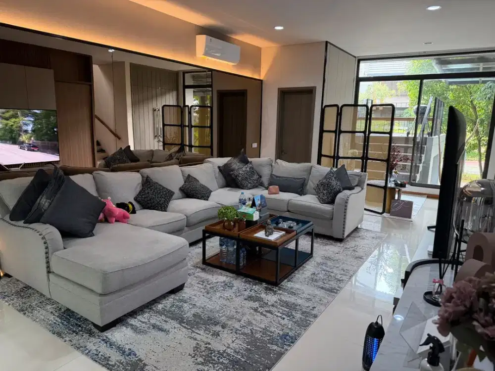 RUMAH HOOK SAMPING CLUB HOUSE CAELUS BSD SEMI FURNISH