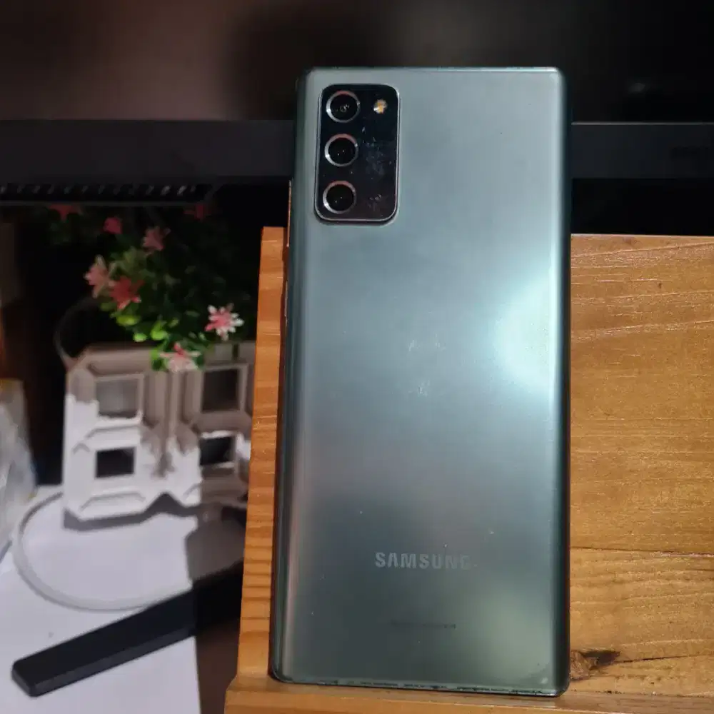 Samsung Galaxy Note 20 8/256GB SEIN Fullset – Mulus Siap Pakai