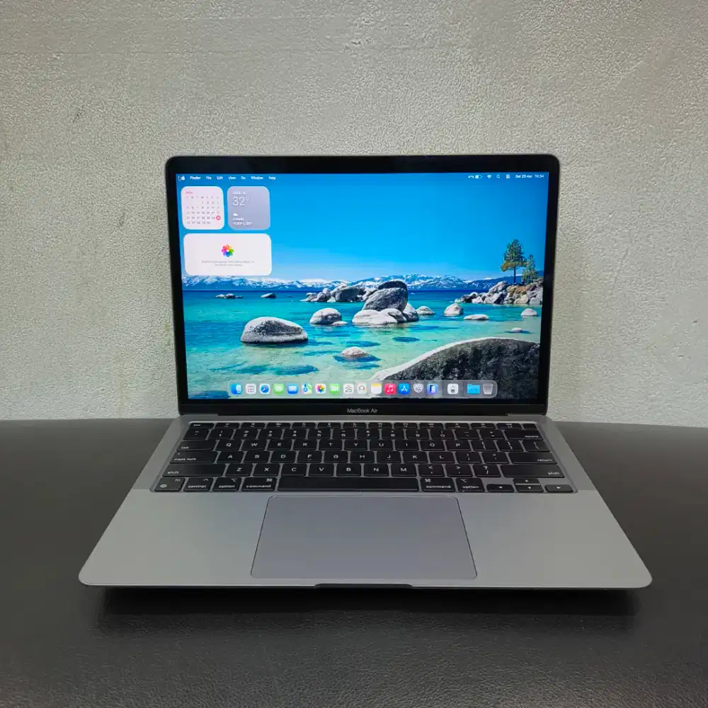 Macbook Air Retina 13 inch 2020 Chip M1 RAM 8GB / 128GB ( Second )