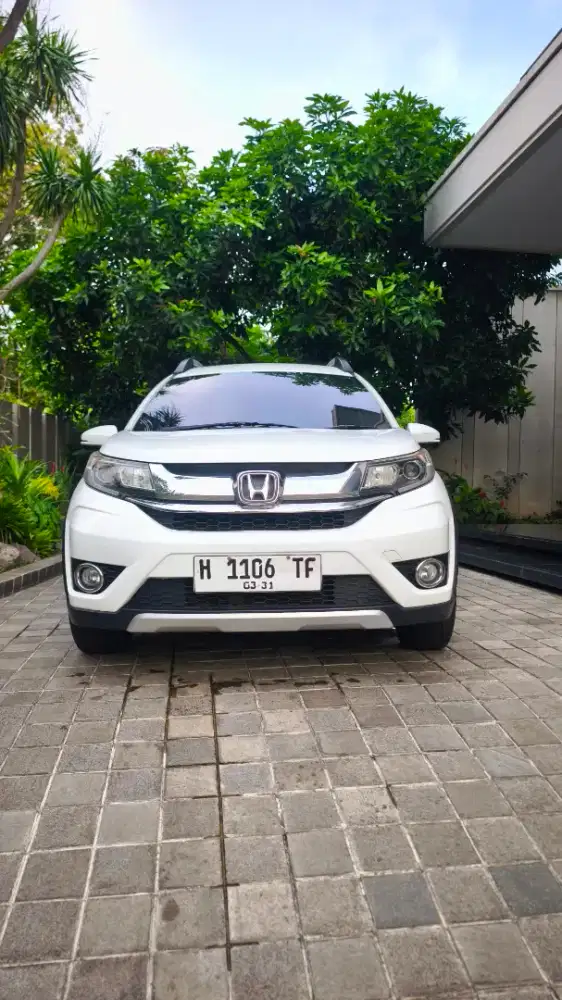 Honda BRV AT Tgn 1 dr baru