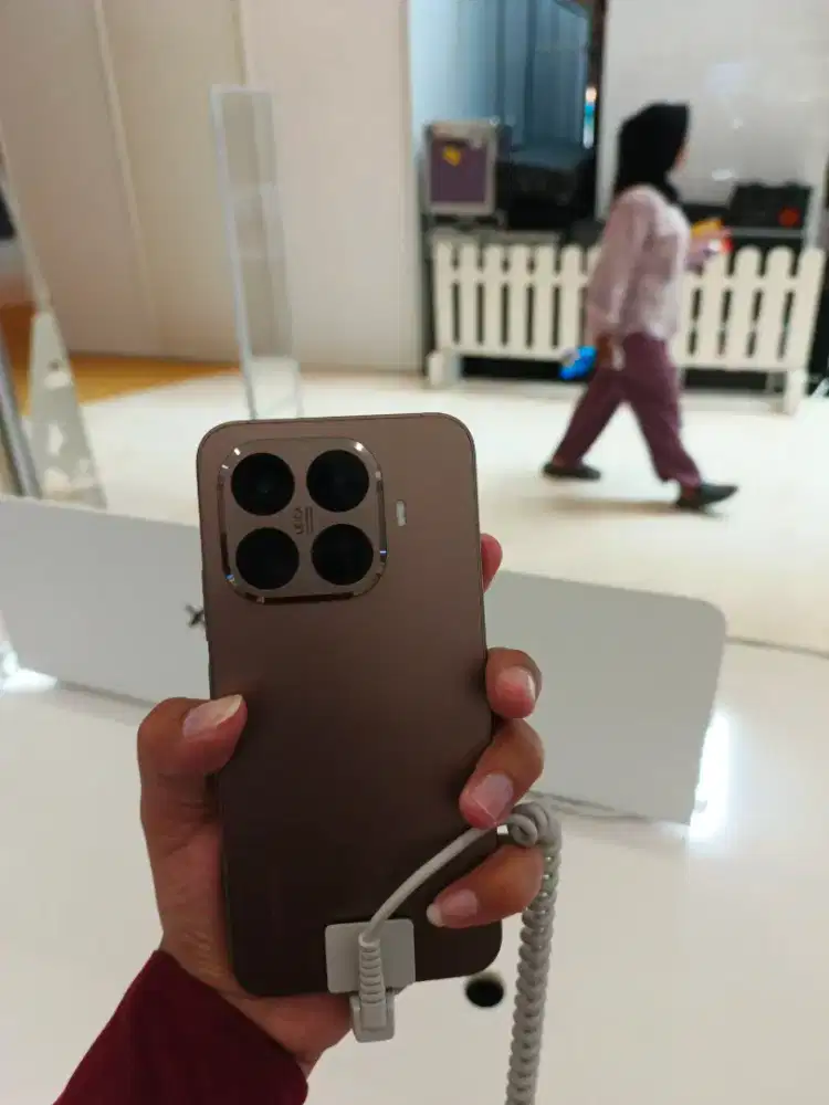 Xiaomi 15T 12/512 Fre smart band 10 New segel