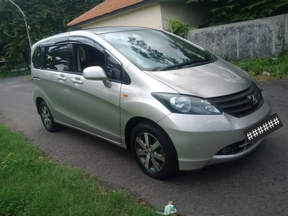 Freed 1.5 S Matic 2011