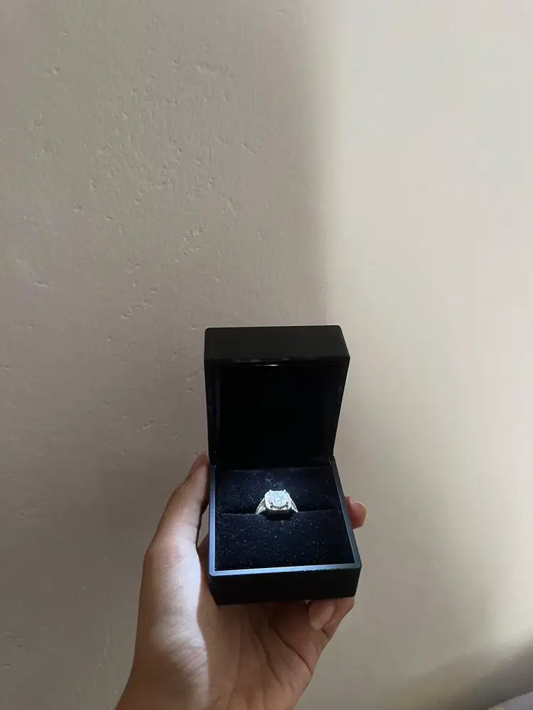 Cincin mewah murah