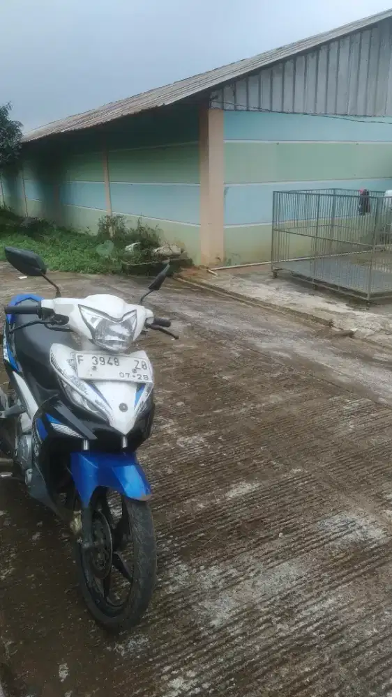 Cari pekerjaan buat saya dan istri gppa ngurus vila atau apa juga