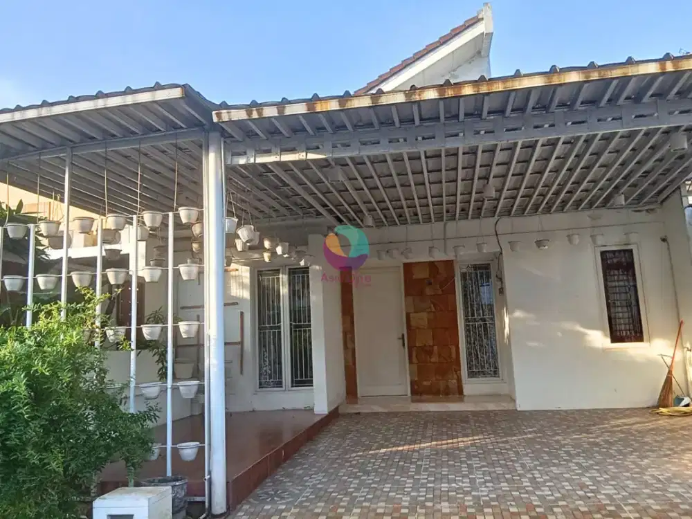 Rumah Rapi Siap Huni Dekat Pintu Toll & Stasiun LRT Harjamukti di Cibubur Garden