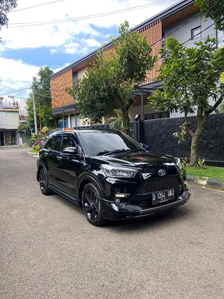 KM LOW TOYOTA RAIZE 1.0 T S CVT 2022