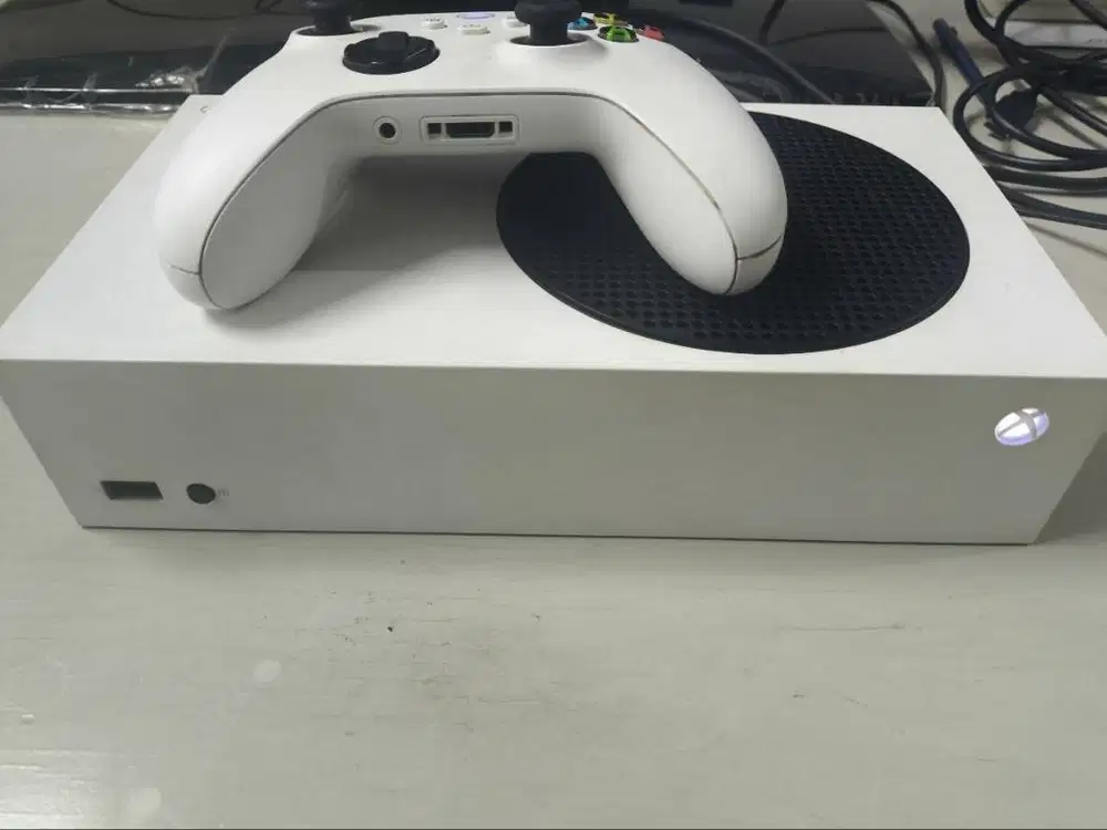 XBOX SERIES S 512 GB Second Bonus HDD ext 500GB