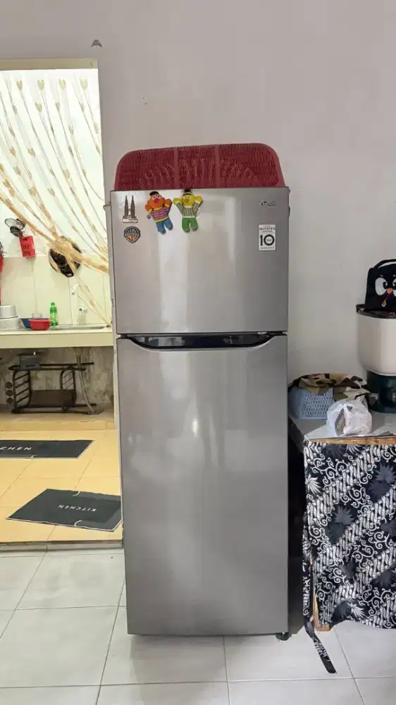 Kulkas 2 pintu LG inverter