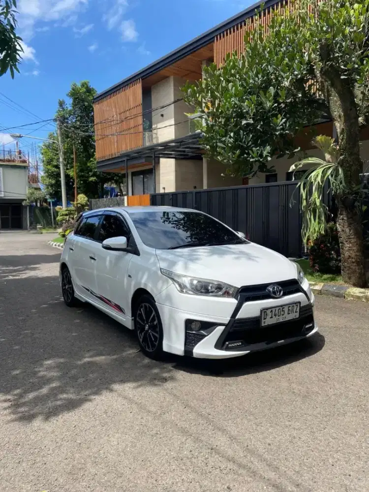 KM LOW TOYOTA YARIS 1.5 S CVT 2017