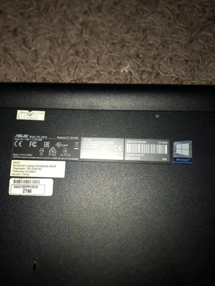 ASUS VivoBook X441B Slim