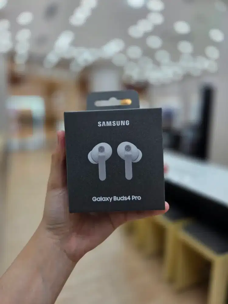 SAMSUNG GALAXY BUDS 4 PRO