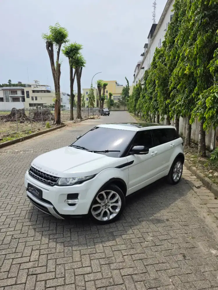 Rangerover evoque dynamic luxury si4 2013 / 2014 A/T Putih
