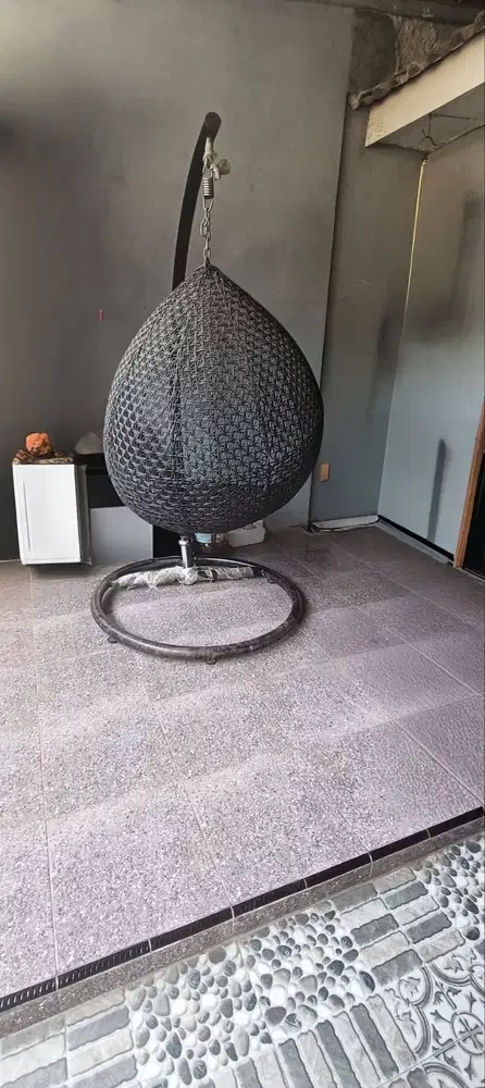 Ayunan Rotan hitam