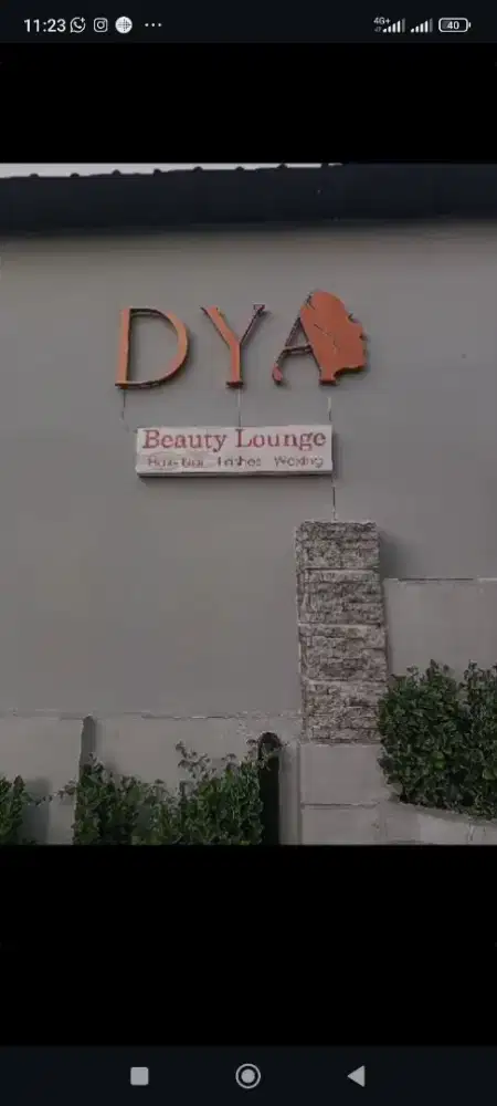 Therapist waxing & threading salon