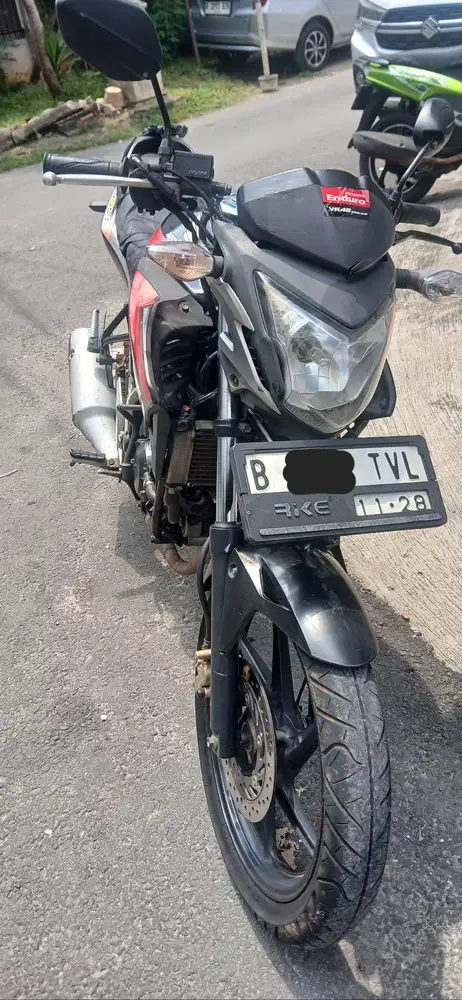 Cb150 streetfire 2014