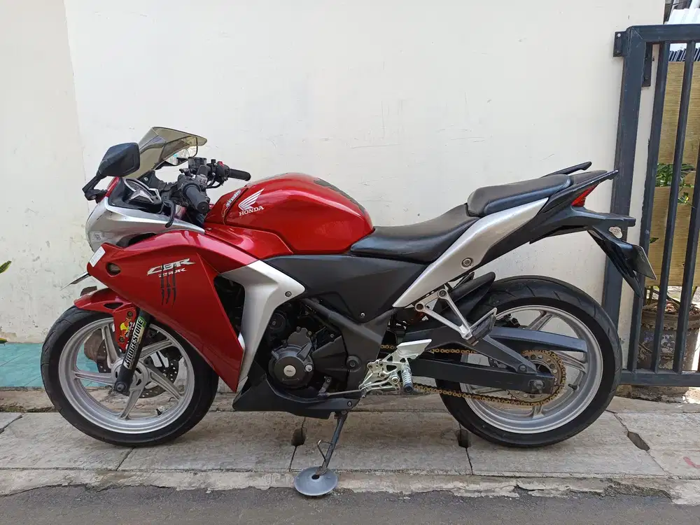 Di jual cepat cbr250 CBU 2012 bagus