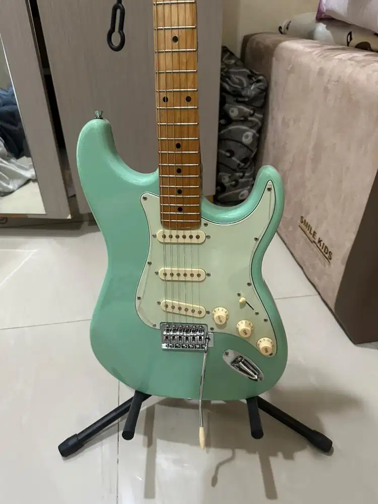 Gitar Legacy Eg 102 stratocaster