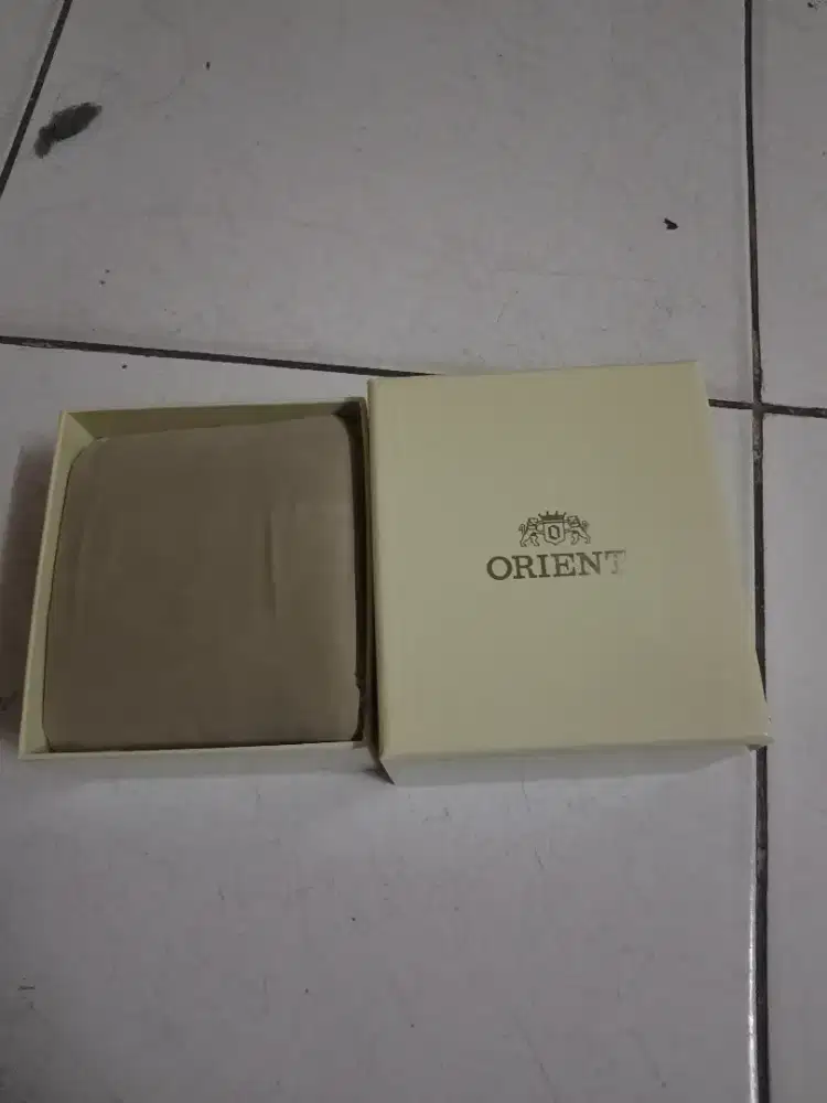 Mahar box/kotak jam tangan orient
