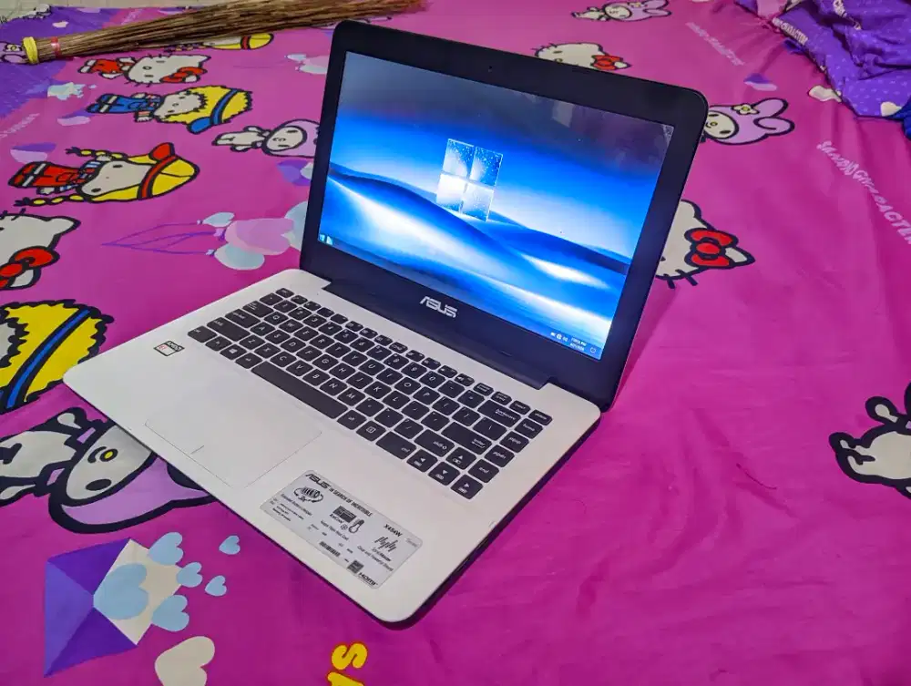 Laptop Asus ram 4gb body mulus bgt
