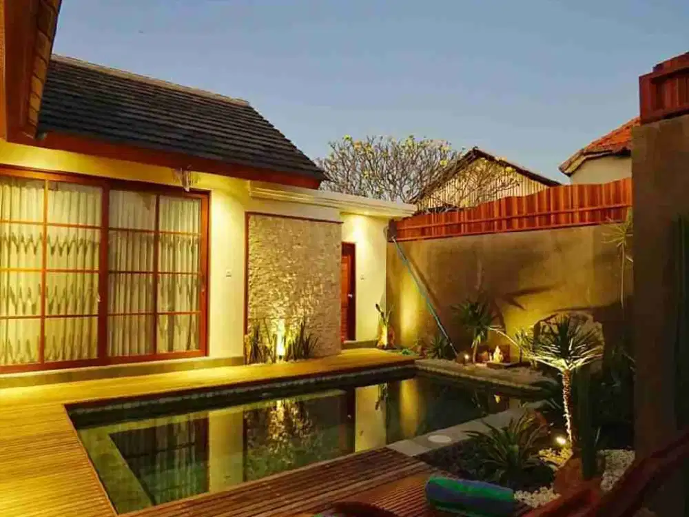 VILLA IN TUMBAK BAYUH FOR RENT